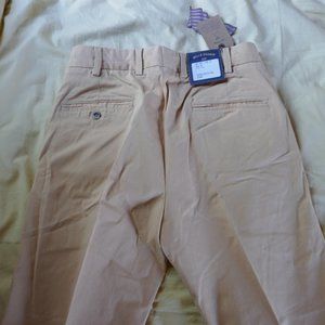 Bills Khakis 33W beige NWT